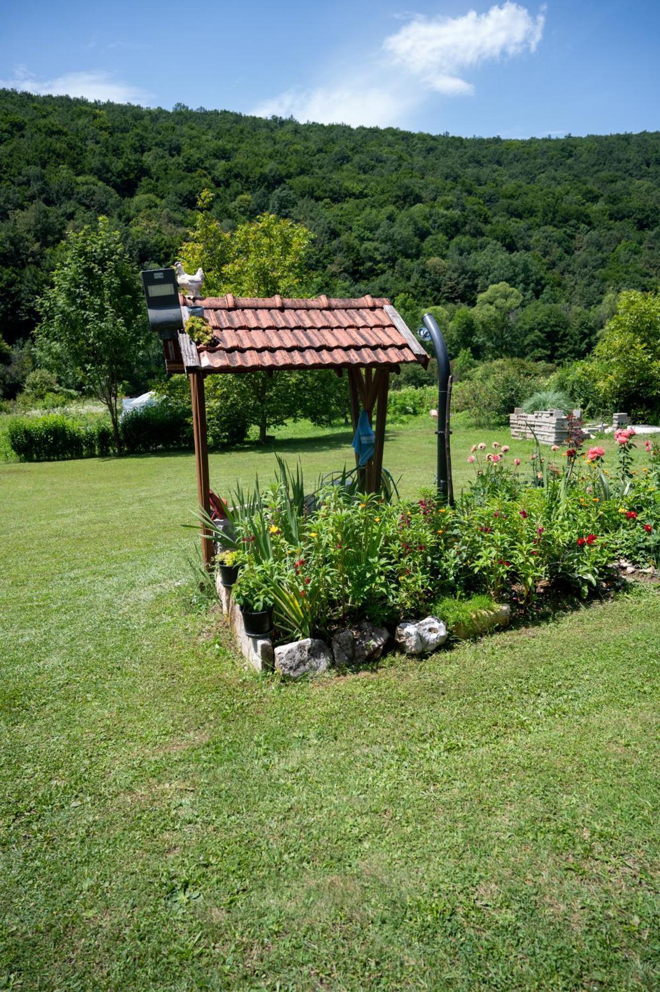 Elza Villa Bihac Exterior photo